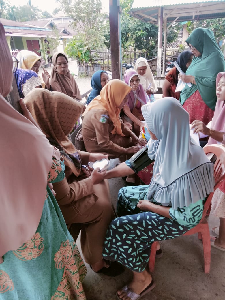 KEGIATAN PTM ( DETEKSI DINI PEMERIKSAAN KESEHATAN) DI Nagari kambeh Ampang pulai PUSKESMAS TARUSAN