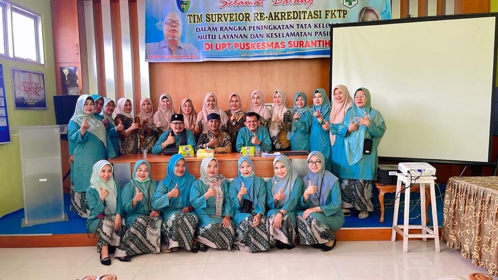 PUSKESMAS PASAR KUOK MELAKUKAN KAJI BANDING KE PUSKESMAS SURANTIH KECAMATAN SUTERA