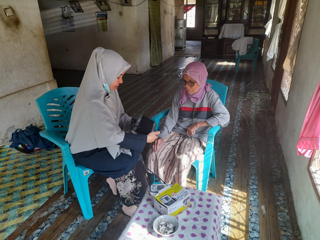 KEGIATAN KUNJUNGAN RUMAH LANSIA RESTI DI   KAMPUNG KOTO PANJANG NAGARI KOTO NAN TIGO SELATAN WILKER 