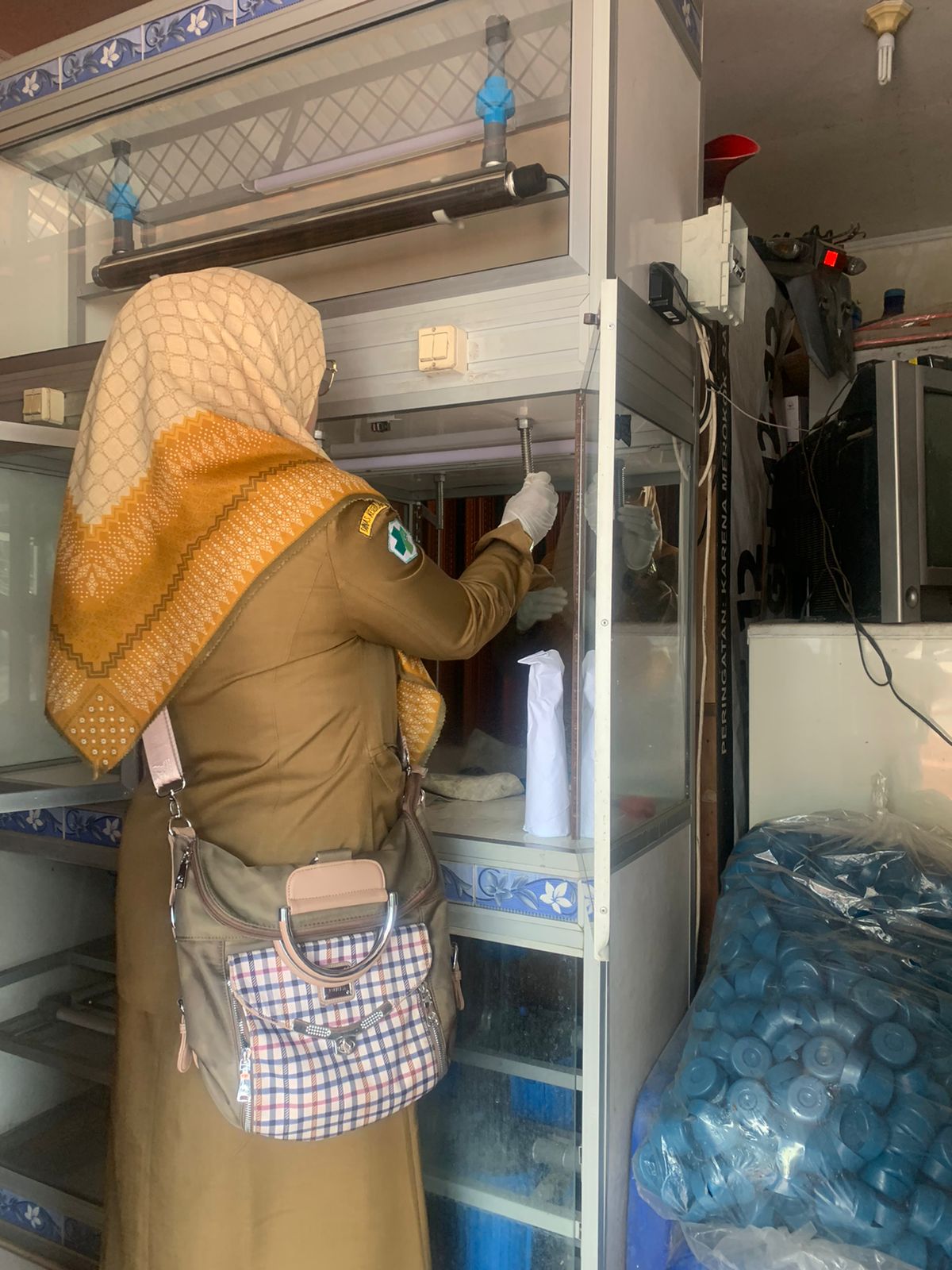 PUSKESMAS BARUNG BARUNG BALANTAI  INSPEKSI KESEHATAN  LINGKUNGAN & PENGAMBILAN DEPOT AIR MINUM ISI U