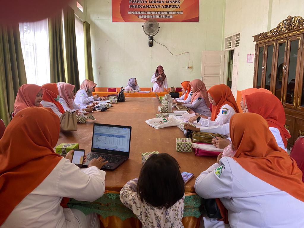 PERTEMUAN BIDAN DESA & BIDAN KIA TENTANG VALIDASI DATA PUSKESMAS AIRPURA