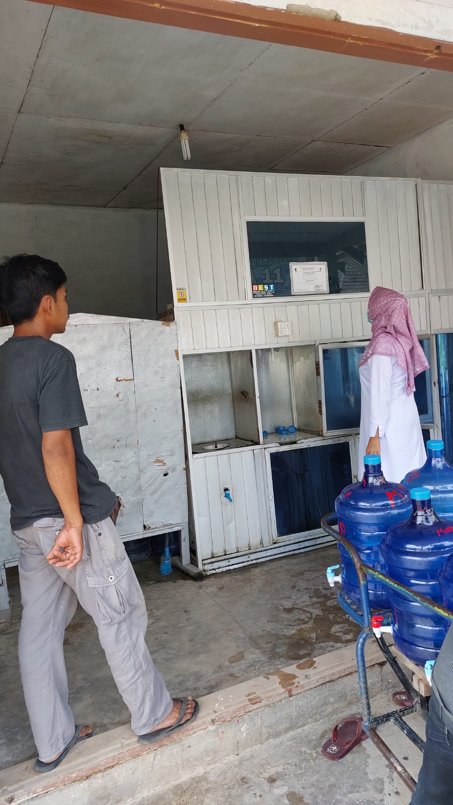 PKM TARUSAN INSPEKSI KESLING SARANA TEMPAT UMUM PANGAN  DEPOT AIR MINUM  DI NAGARI PULAU KARAM