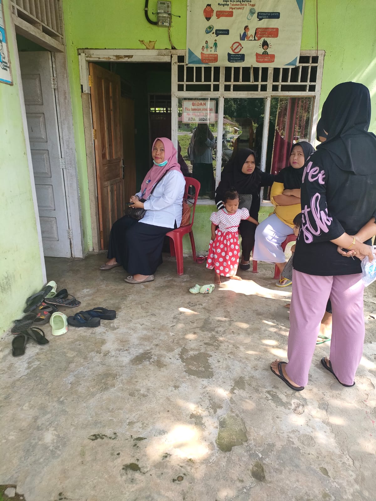 Kegiatan \"Upaya Deteksi Dini Pelayanan Imunisasi Antigen Baru (Rotavirus) di Posyandu Harapan Indah