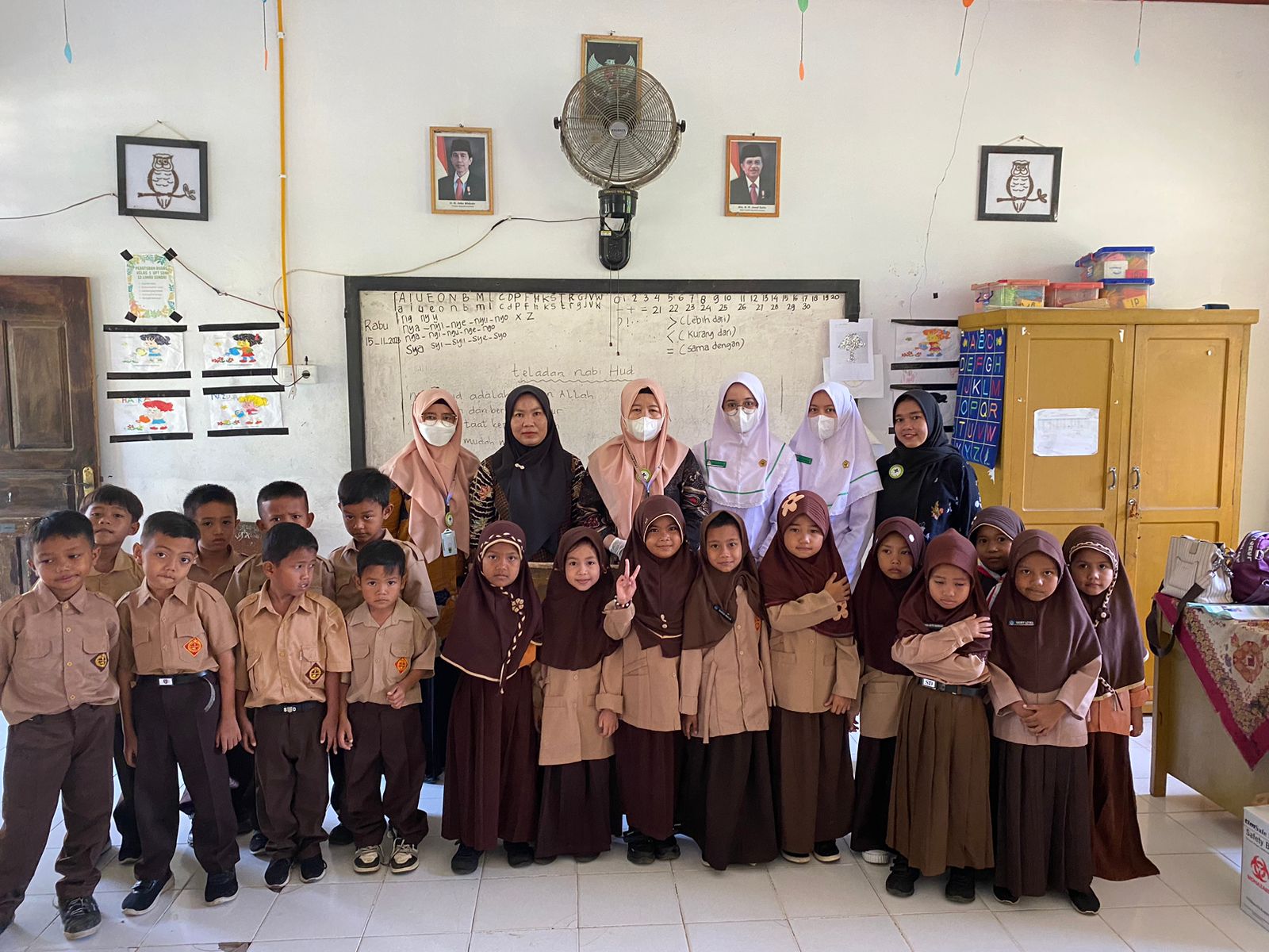 PUSKESMAS PASAR KUOK BULAN IMUNISASI ANAK SEKOLAH
