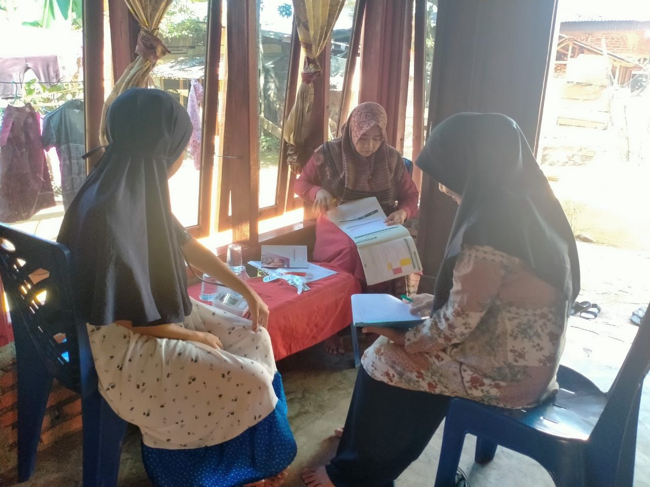 kunjungan Ibu Hamil  Resti Dengan KEK Puskesmas Ranah Ampek Hulu Tapan  