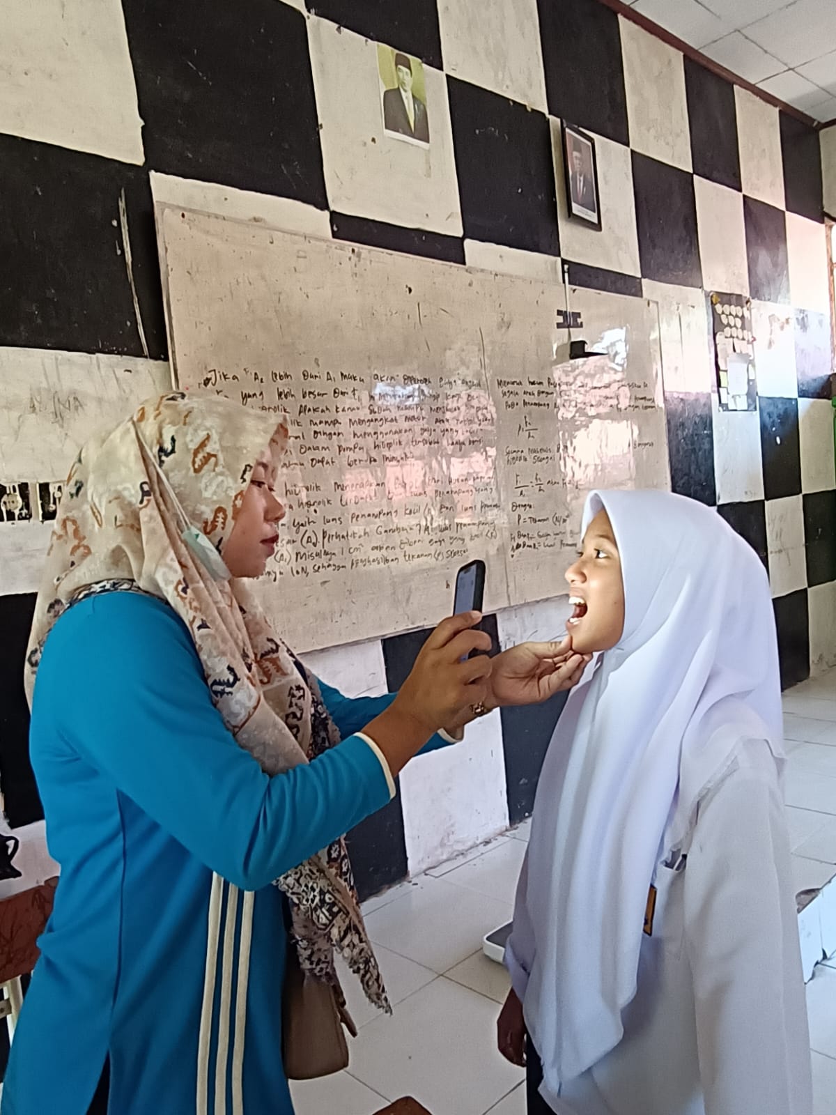 SKRINING KESEHATAN BERKALA ANAK SEKOLAH DI SMP 07 TARUSAN WILAYAH KERJA PUSKESMAS TARUSAN