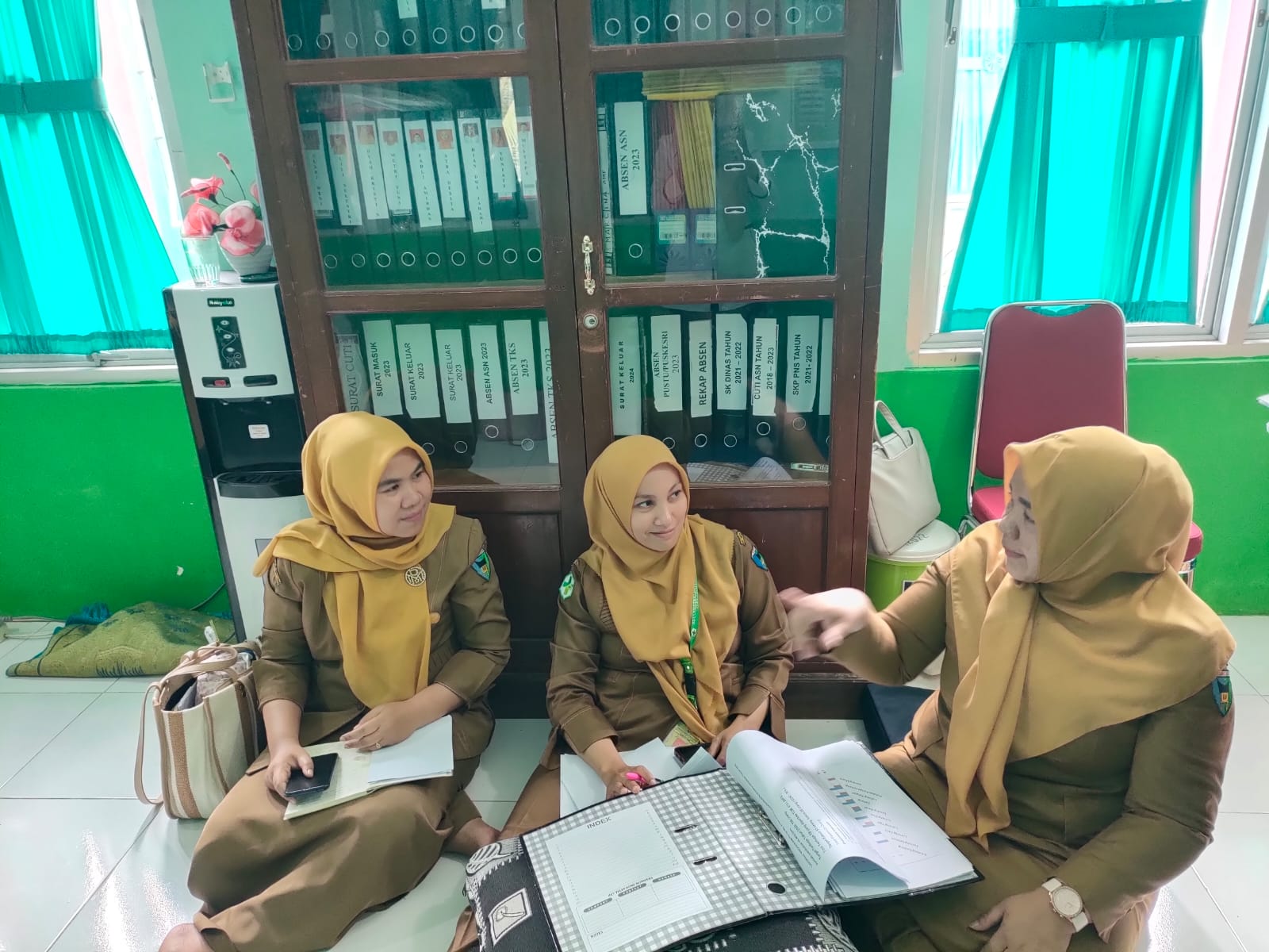 Kepala Bidang P2P Dinas Kesehatan beserta tim kerja surveilance dan P2M melakukan Monev progam 2023 