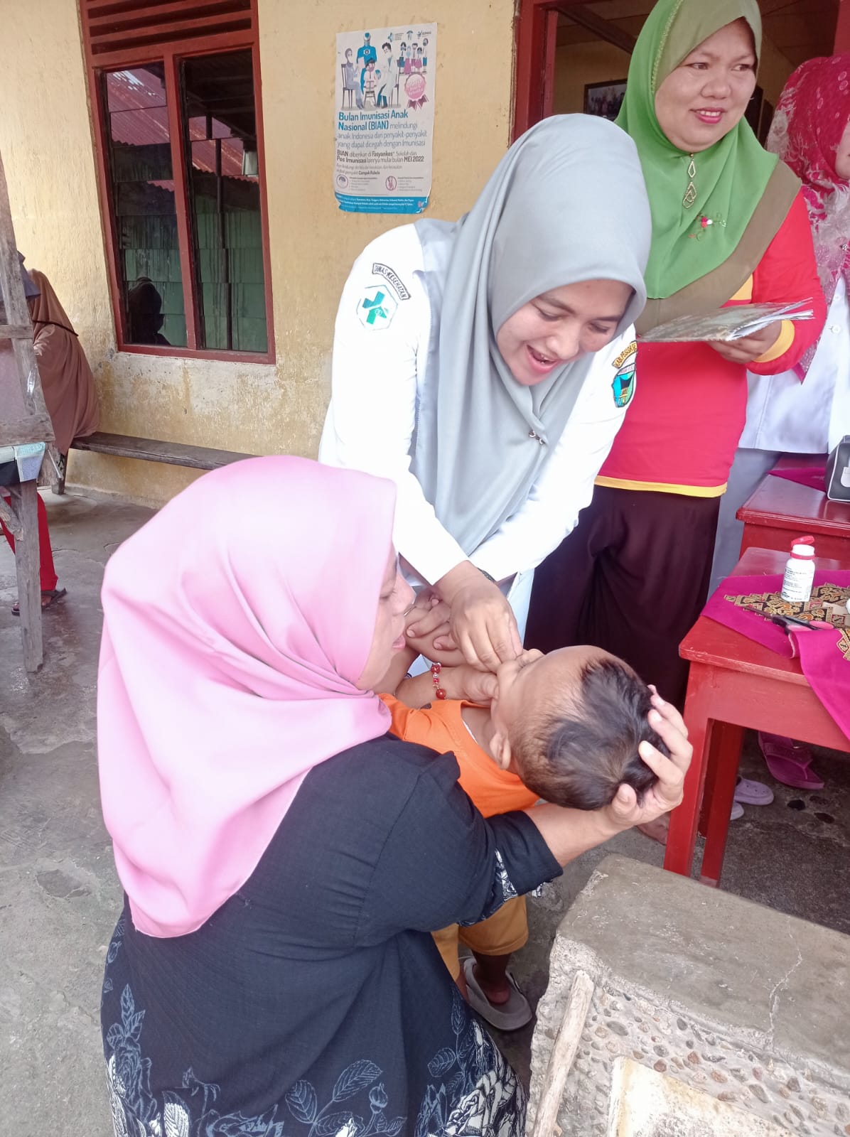 PUSKESMAS IV KOTO MUDIK PEMBERIAN VITAMIN A DI POSYANDU