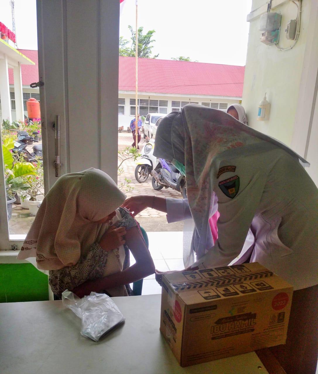 KEGIATAN DALAM GEDUNG PELAYANAN TERHADAP IBU HAMIL KEK DI RUANGAN GIZI PKM BALAI SELASA