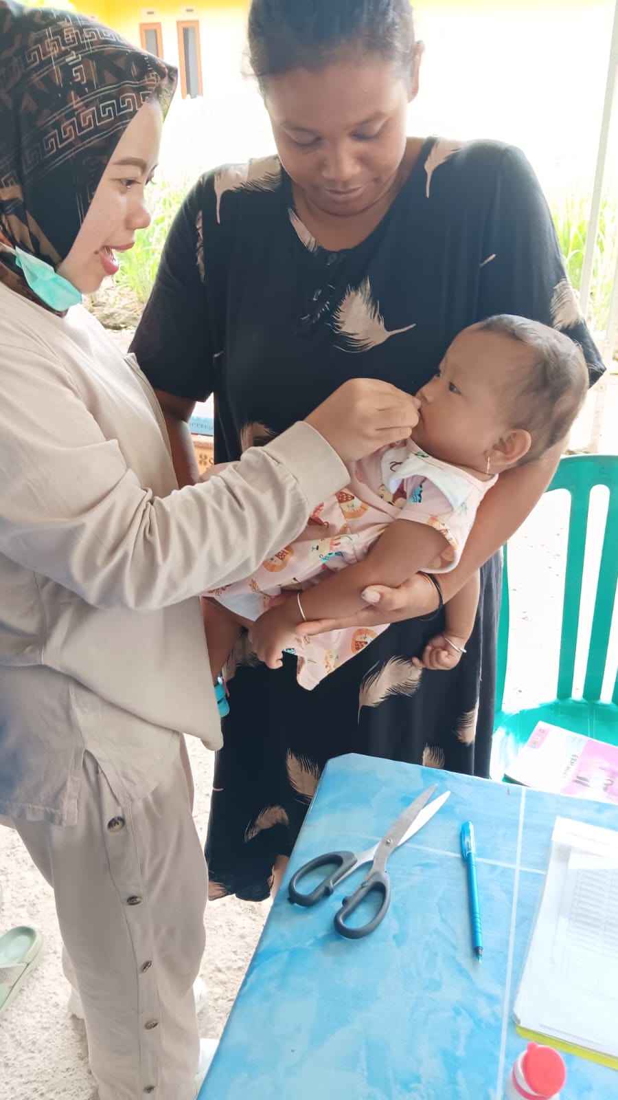 PUSKESMAS IV KOTO MUDIK PEMBERIAN VITAMIN A DI POSYANDU