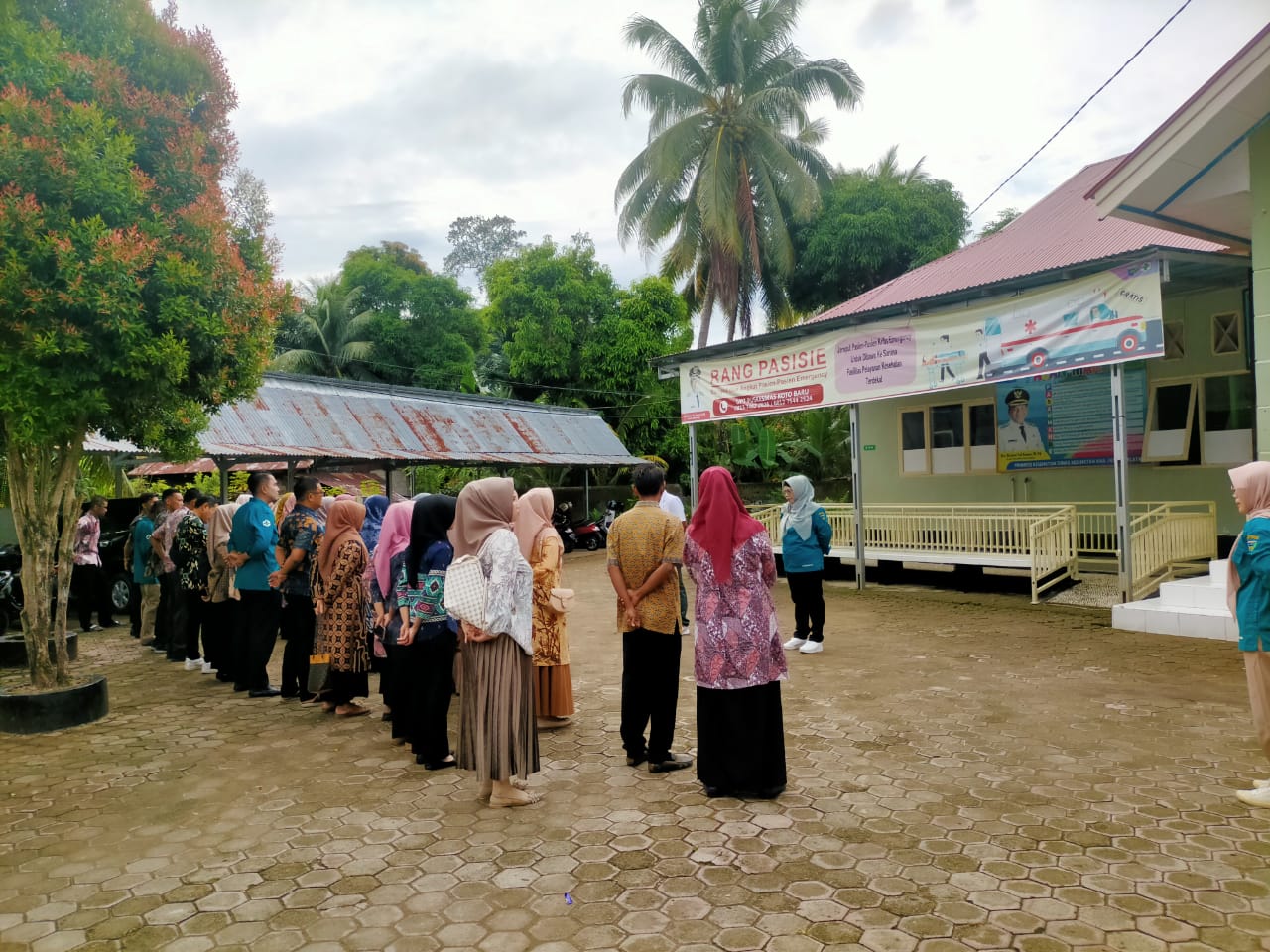Apel pagi ini penyampaian tentang Vaksin hepatitis B oleh Dokter Puskesmas Koto Baru Dr. Andi Putran