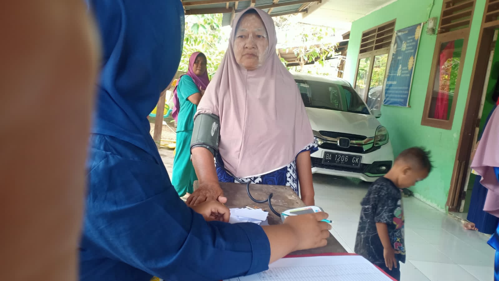 PUSKESMAS KAYU GADANG KEGIATAN SKRENING PTM Di Nagari Amping Parak Timur kampung Taratak panas 