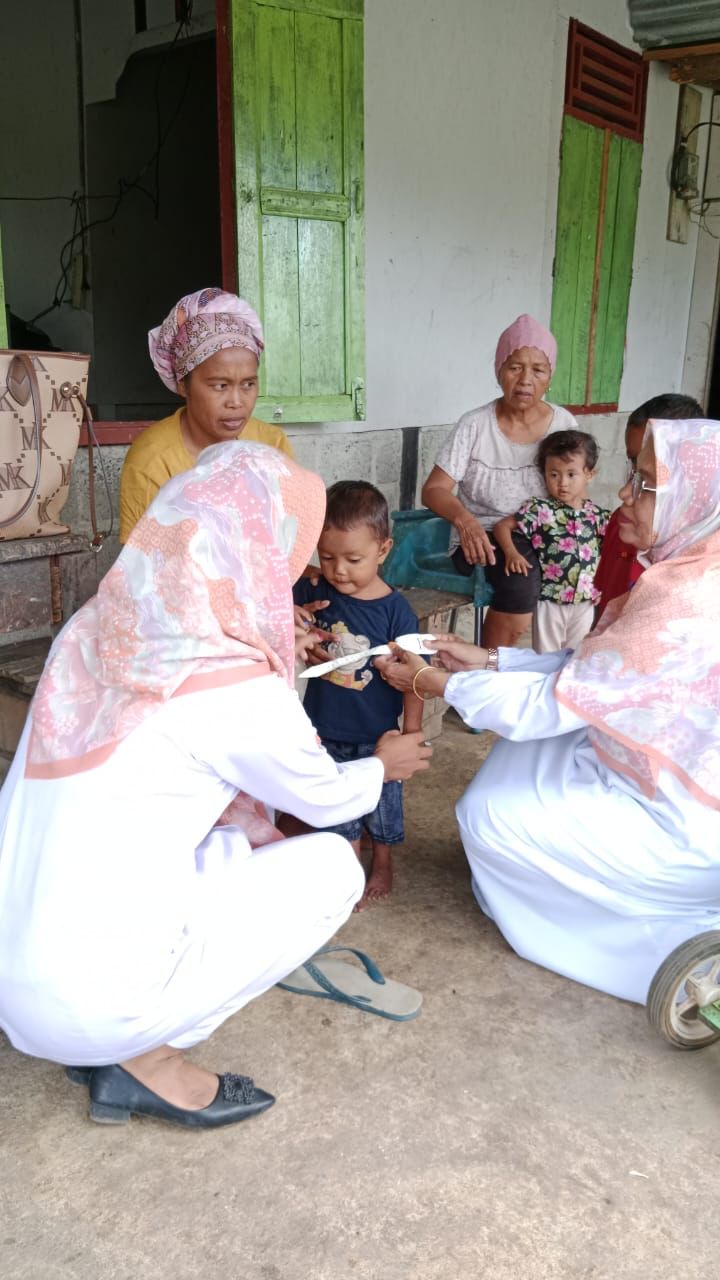 Kunjungan Lapangan bayi dan Balita dengan masalah gizi di Nagari Simpang Gunung Tapan, Kecamatan Ran