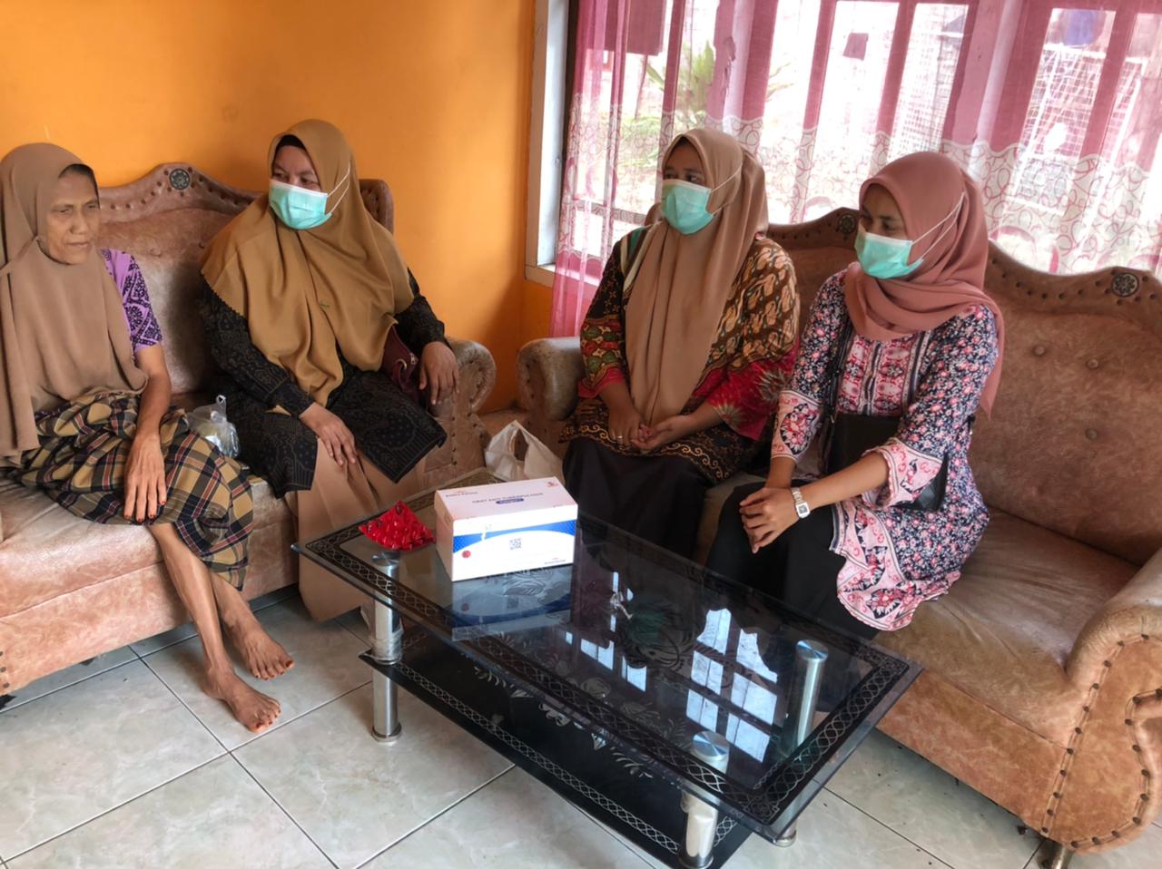Pemantauan Minum Obat (PMO) Pada Pasien  Positif TBC Di Nagari Inderapura Timur