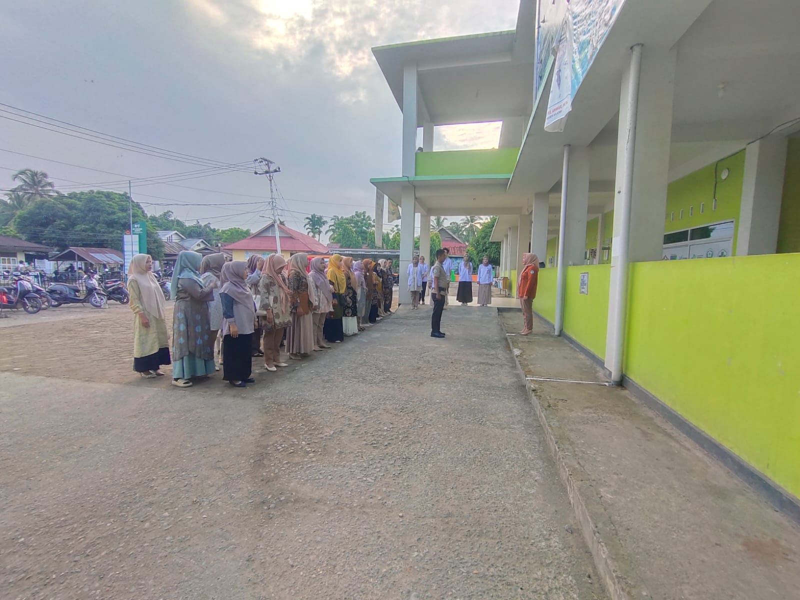 APEL PAGI PUSKESMAS SURANTIH