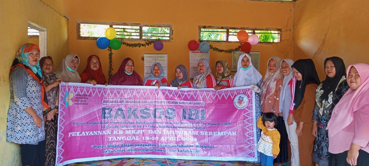  PKM TJB HARI KETIGA PELAKSANAAN PENARI (SEPEKAN MENGEJAR IMUNISASI) DI 8 POSYANDU DARI 4 NAGARI  