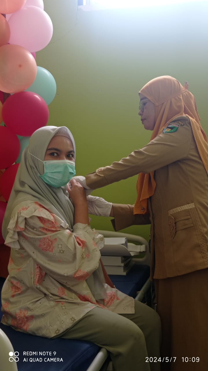 PKM BALSEL PEMBERIAN VAKSIN HEPATITIS B DOSI KE 2 UNTUK TENAGA KESEHATAN DAN MEDIS
