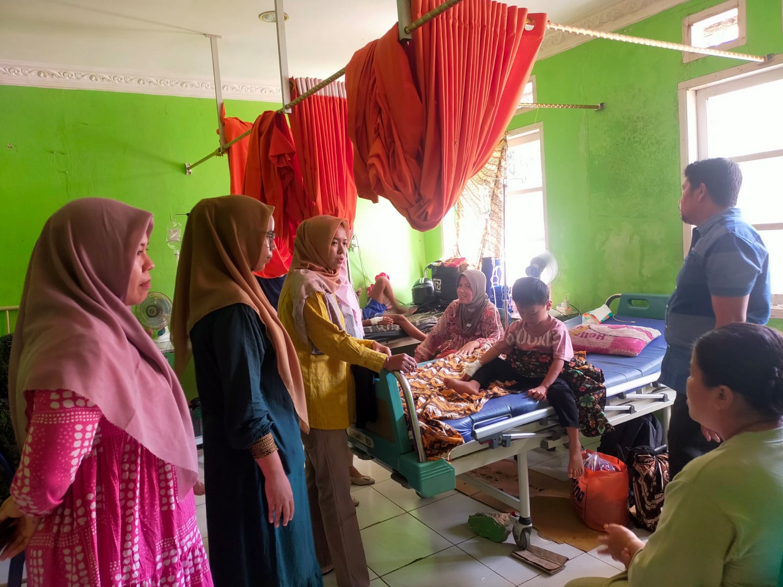 Edukasi pasien diare yg di rawat di Puskesmas Kambang