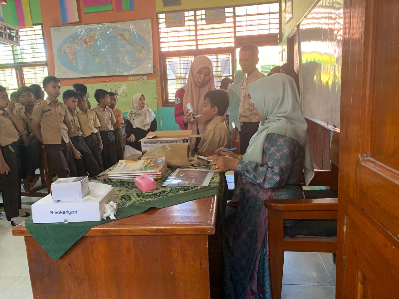 Puskesmas Pasar Kuok  Screening Merokok Pada Anak Usia 10-18 Tahun di SDN 03 Bukit Tambun Tulang