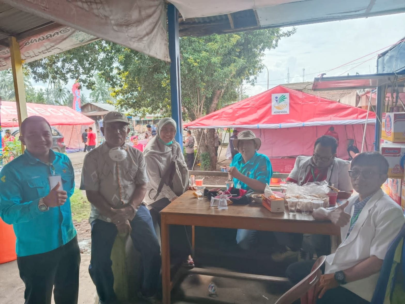 Tim Medis Dinkes dalam rangka Penanggulangan Bencana Banjir Bandang Kab.Tanah Datar
