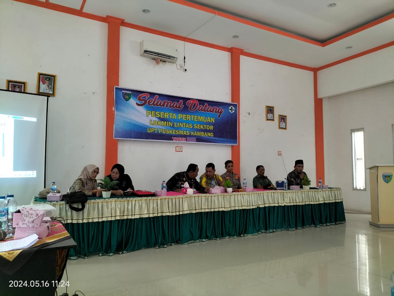 Kegiatan Lokmin Linsek di aula kantor Camat Lengayang PKM Kambang