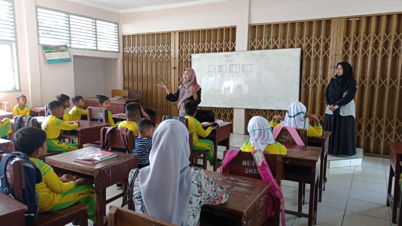 PKM PASAR BARU PENYULUHAN DAN PEMBERIAN OBAT CACING PADA ANAK SEKOLAH 