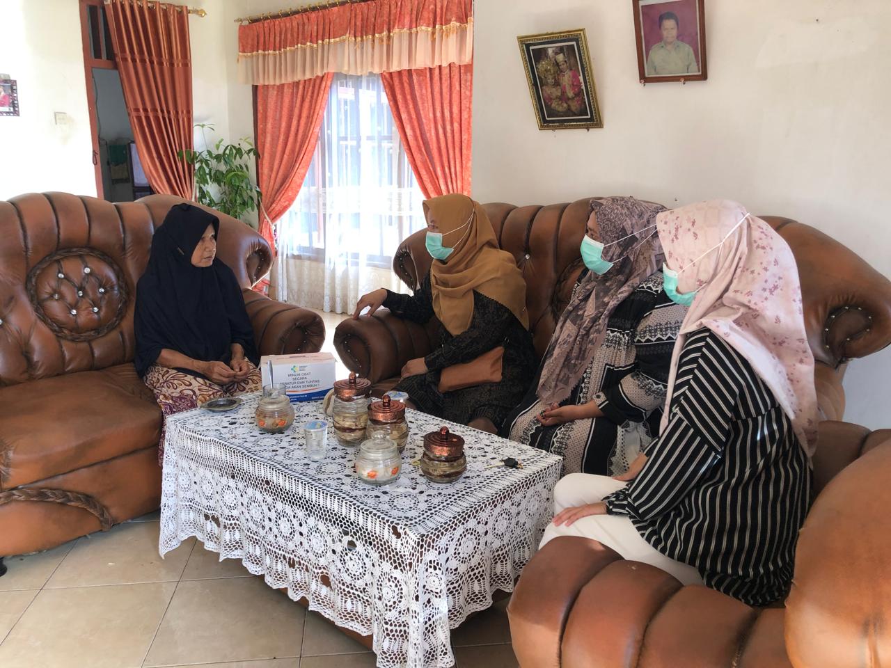 Puskesmas Airpura Pemantauan Minum Obat (PMO) Pada Pasien  Positif TBC Di Nagari Inderapura Timur