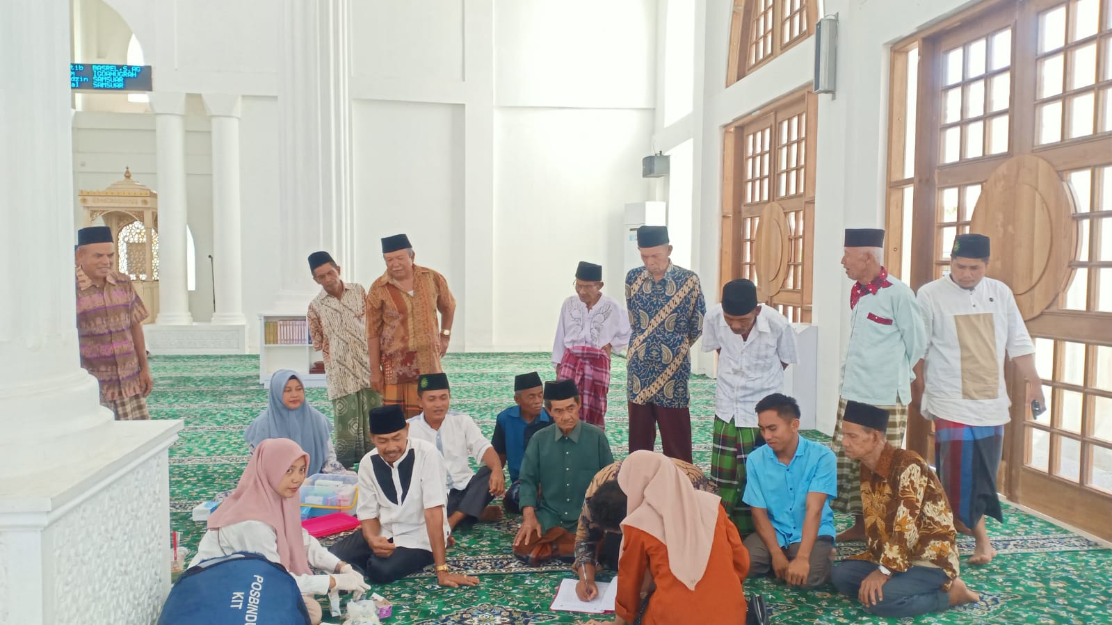 KEGIATAN SKRINING PTM DAN POSBINDU LANSIA DI NAGARI KAYU GADANG