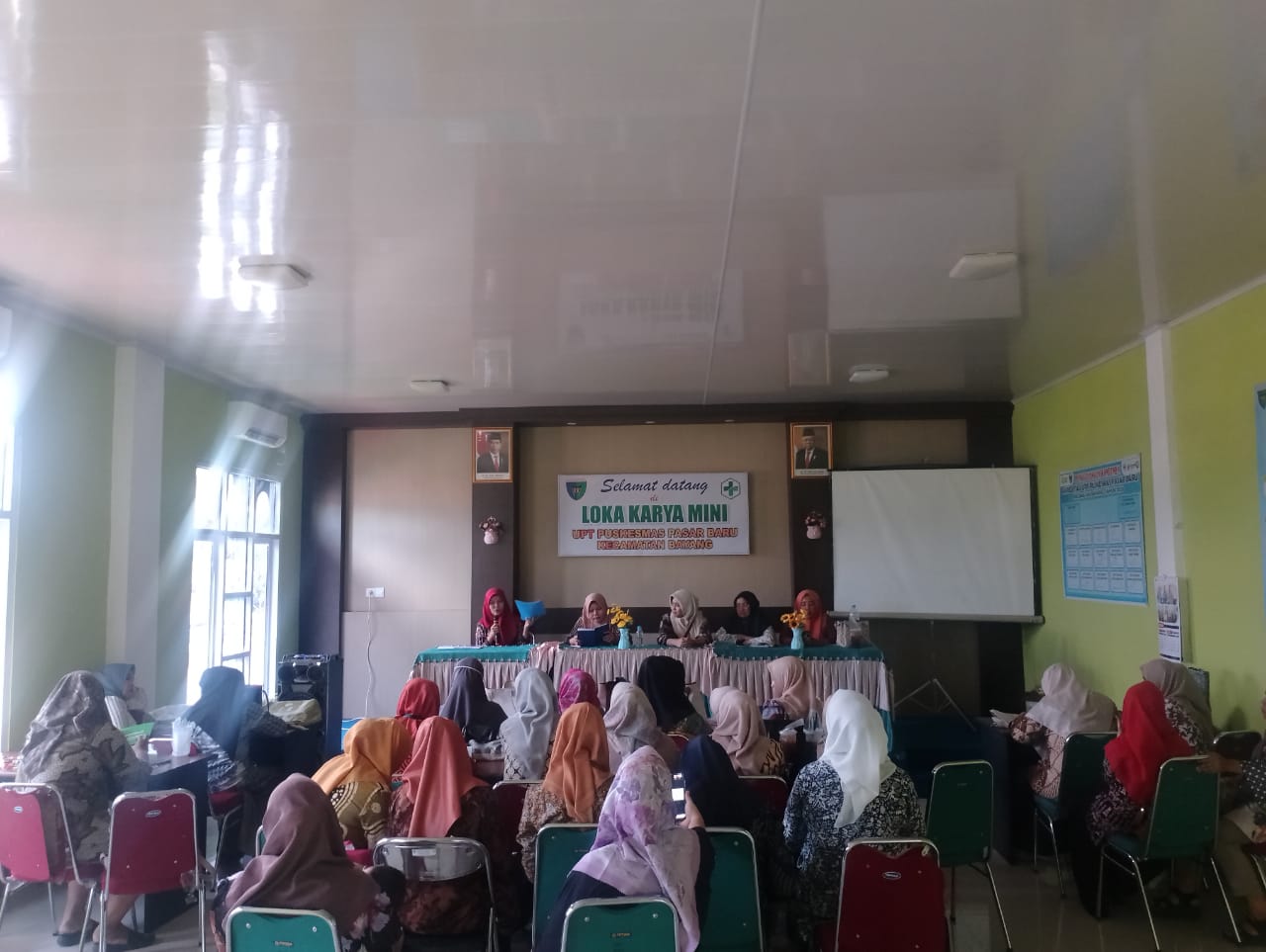 PERTEMUAN INTEGRASI PROGRAM DALAM UPAYA PENCAPAIAN IMUNISASI IDL PKM PASAR BARU