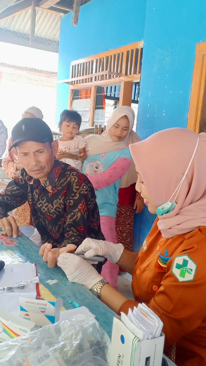 PUSKESMAS KAYU GADANG KEGIATAN SKRINING PTM DAN POSBINDU LANSIA DI NAGARI LANGGAI