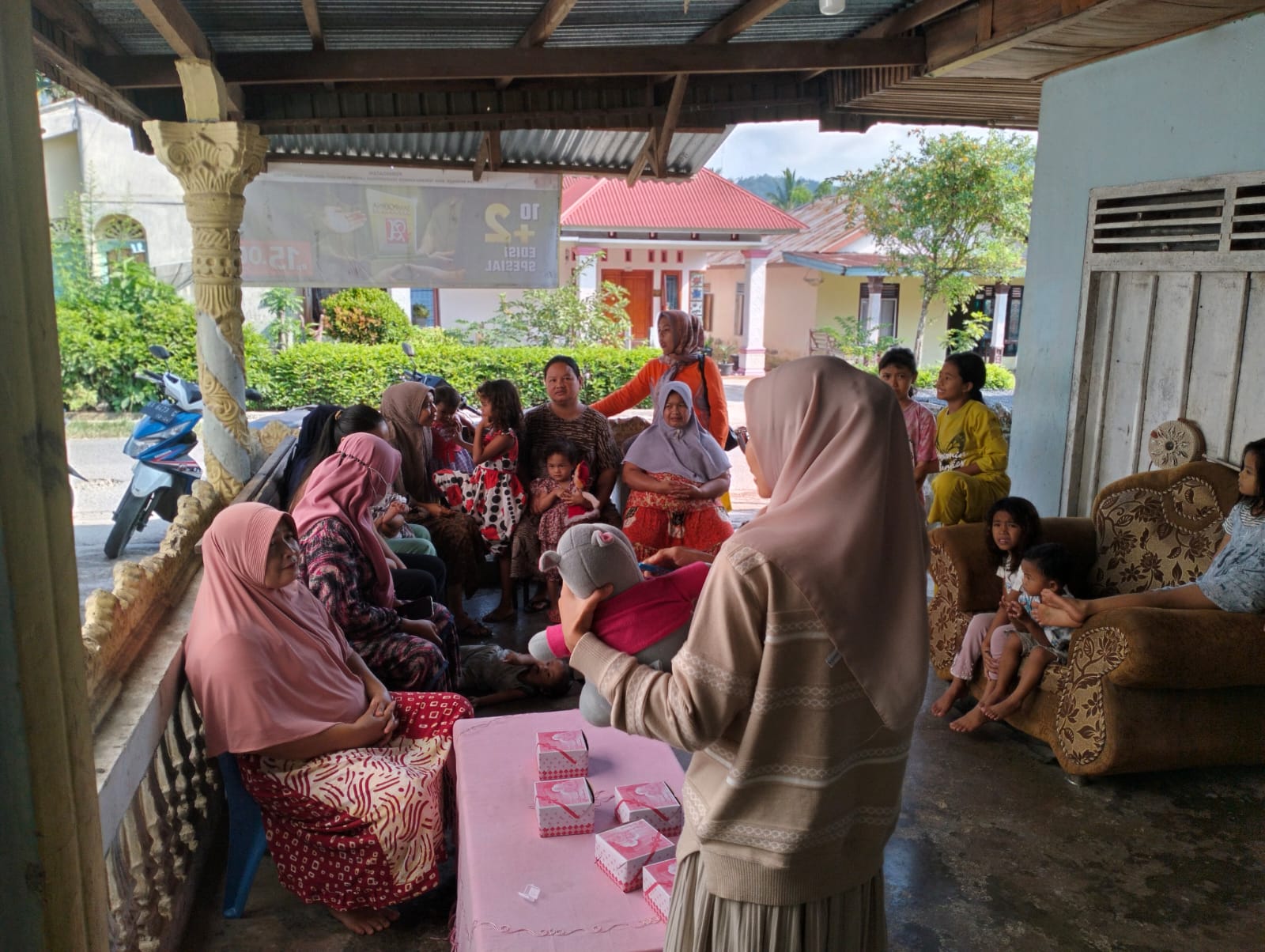 Puskesmas Kayu gadang Melakukan kelas Ibu Balita ke  Kampung Kayu  Gadang