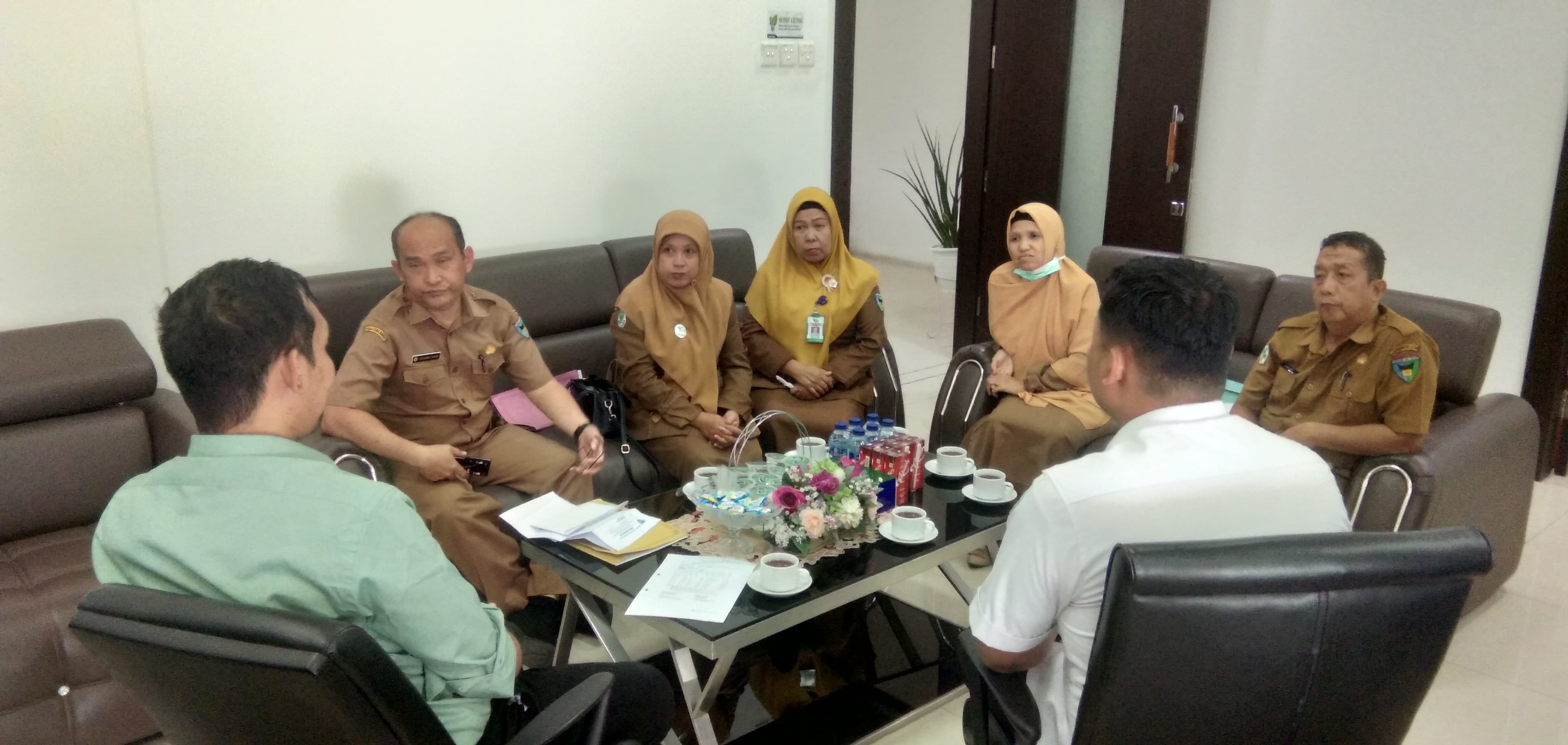 Seksi JKN & Rujukan Dinkes PesseL melakukan kunjungan kekantor BPJS Kesehatan Cabang Padang