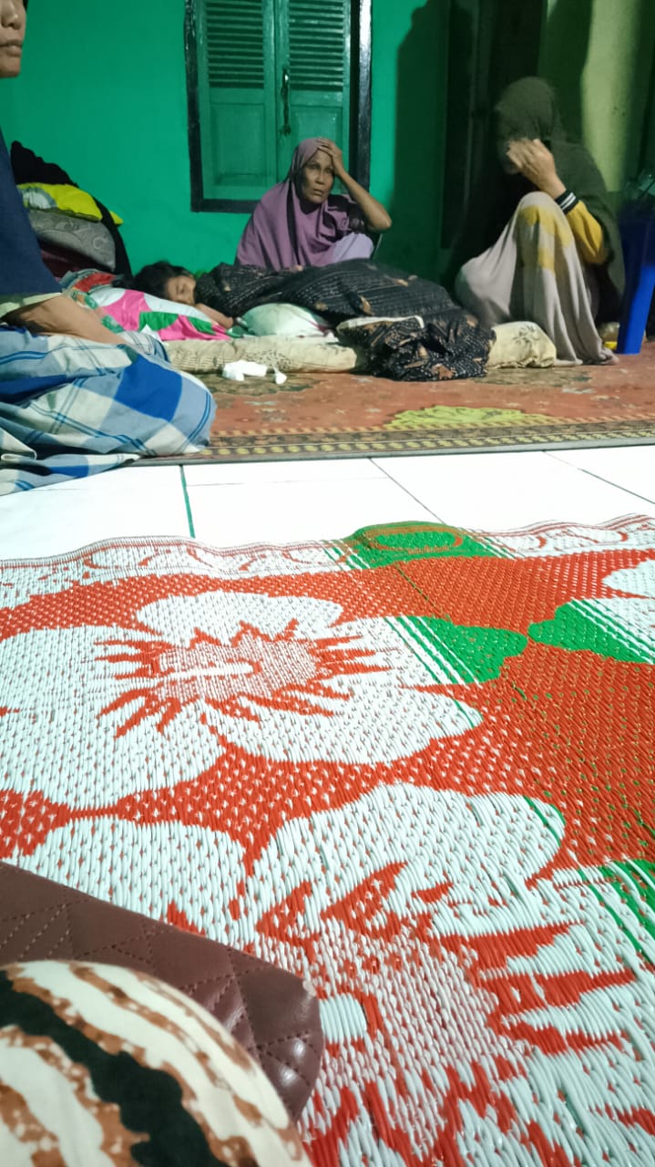 Puskesmas kayu gadang mengunjungi rumah pasien dengan suspek penyakit difteri