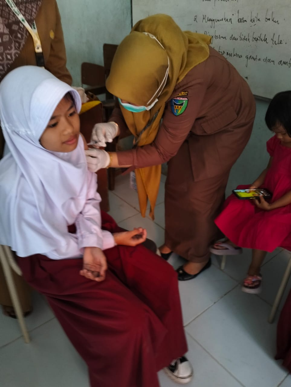 Pelaksanaan BIAS (Bulan Imunisasi Anak Sekolah) pada SD NEGERI 03 Malepang Tapan