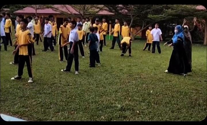 PELAKSANAAN AKSI BERGIZI di UPT SMPN 1 LUNANG PUSKESMAS TANJUNG BERINGIN 