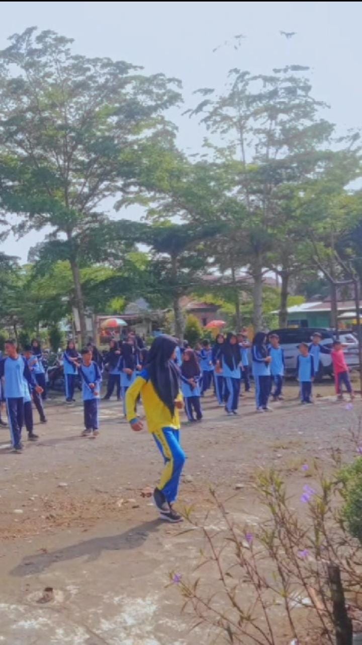 PELAKSANAAN AKSI BERGIZI di UPT SMPN 2 LUNANG PUSKESMAS TANJUNG BERINGIN 