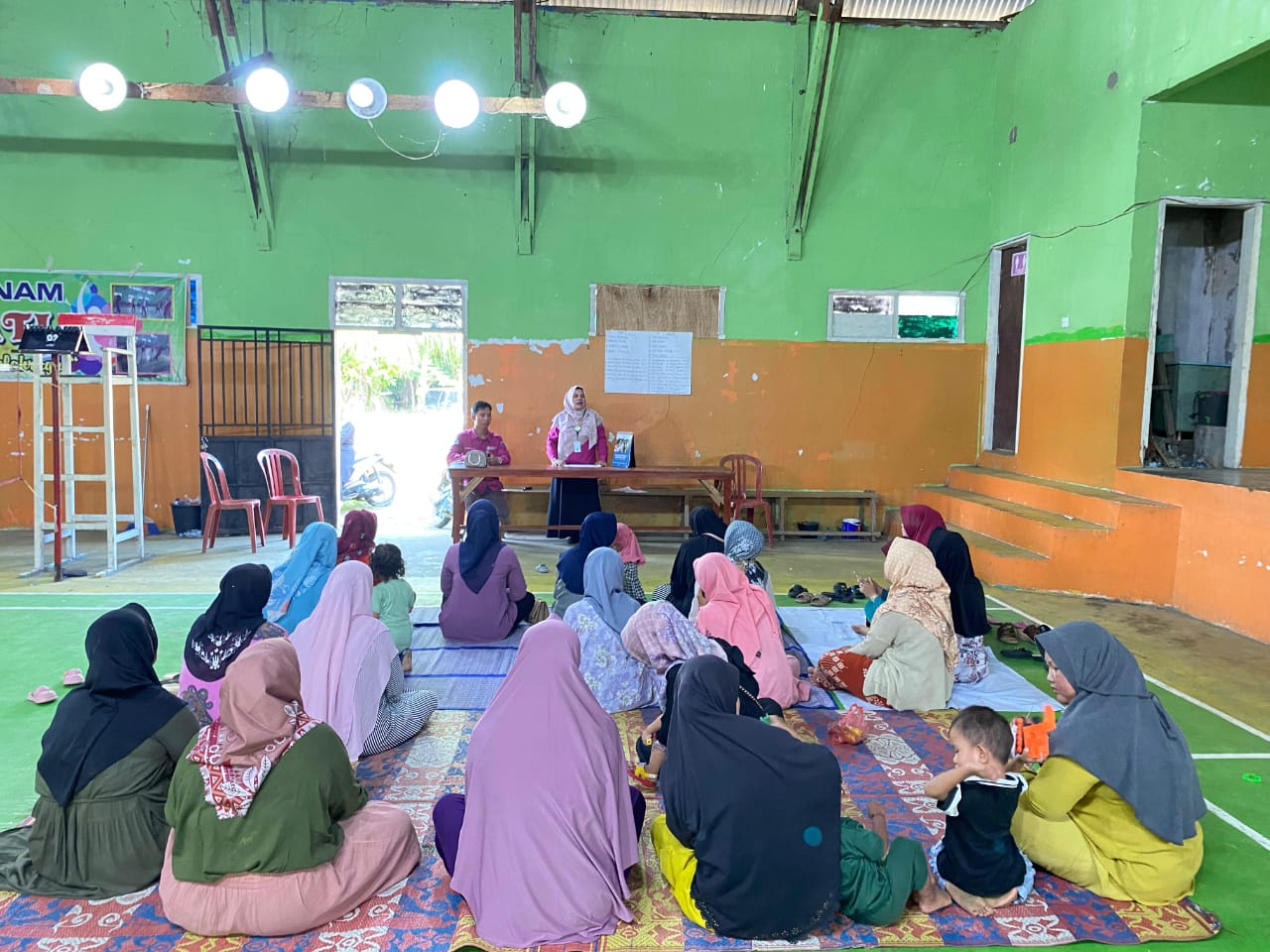 Penyuluhan KB di Gedung Serba Guna Kenagarian Taluk.
