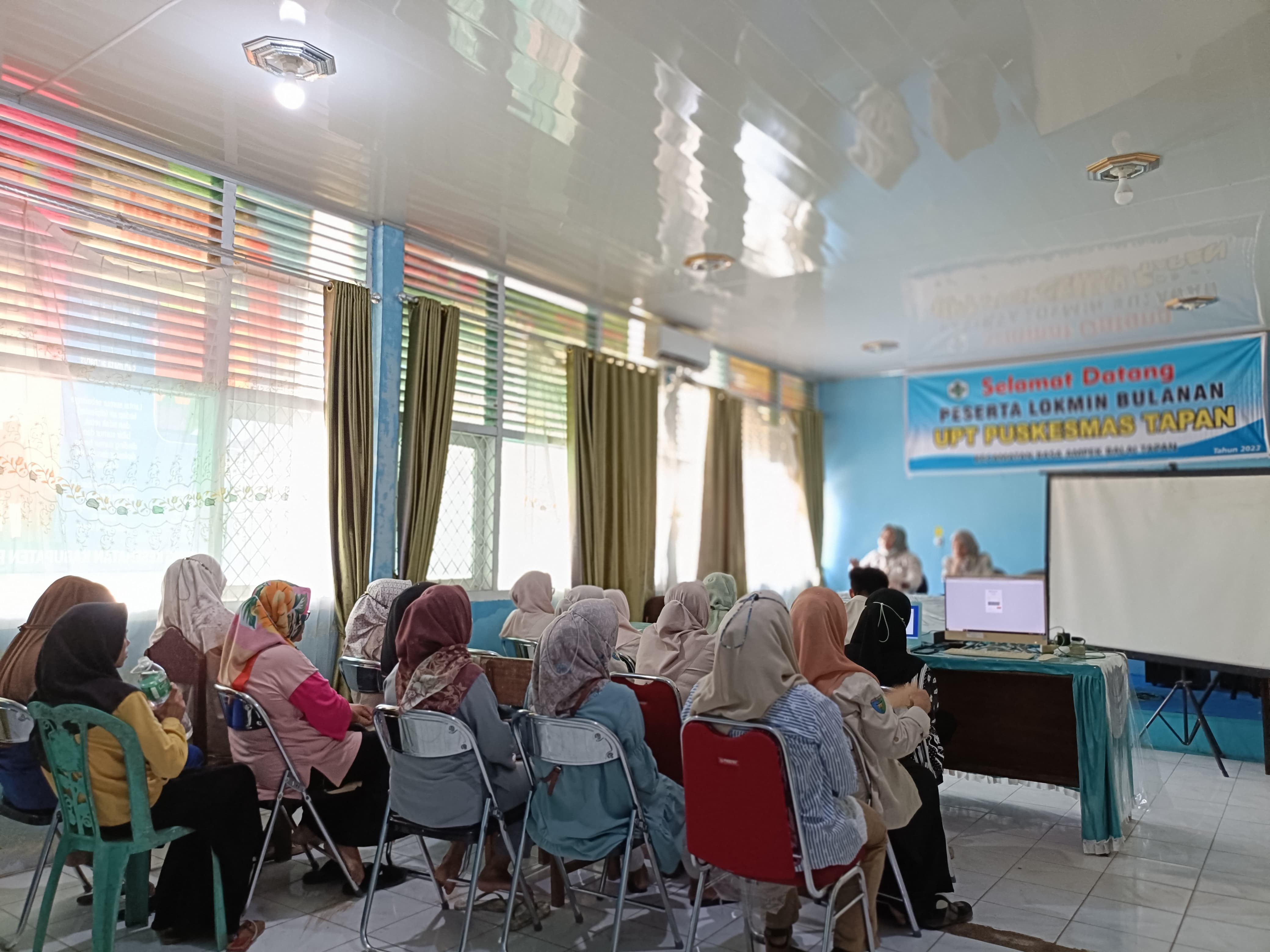 Rapat Internal Triwulan ke II Pelayanan UGD dan Rawat Inap di UPT Puskesmas Tapan 