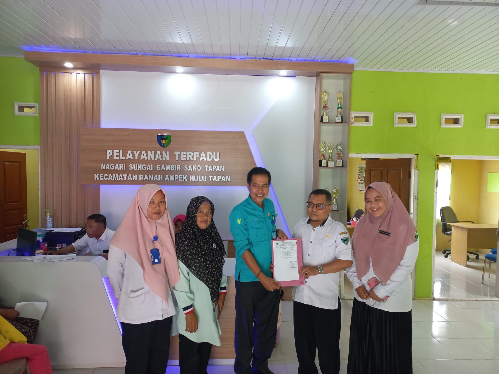 SERAH TERIMA BIDAN DI NAGARI SUNGAI GAMBIR SAKO