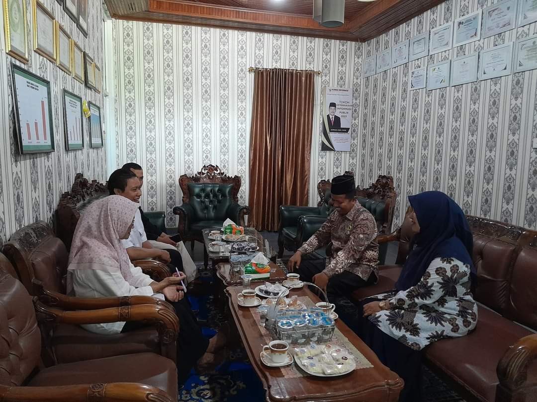 Pembinaan Kader Kesehatan Remaja ( KKR ) di Man 2 Kabupaten Pesisir Selatan