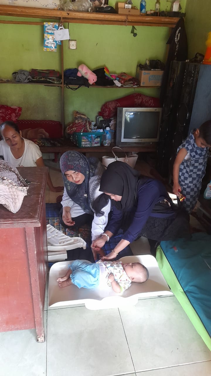 Kunjungan Lapangan  Masalah Gizi Bayi Balita Di Nagari Sungai Pinang Tapan