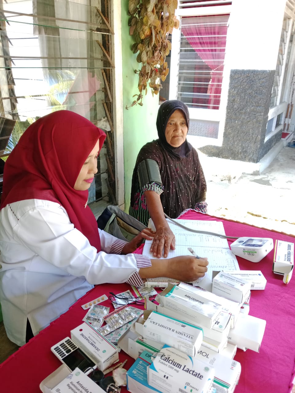 Giat kegiatan Pos UKK(Upaya Kesehatan Kerja) di kampung Ujung Padang wilayah kerja Puskesmas kambang