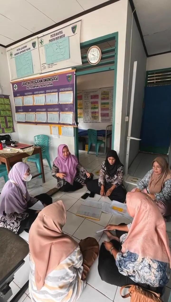 Pemberdayaan Kader Tentang 5 Pilar STBM  Di Dampingi Bidan Desa di Nagari Dusun Baru dan Tanjuk Pond