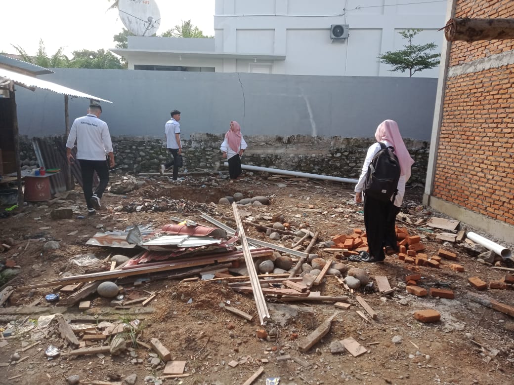 Kunjungan kepala Bidang  dan Kasi Sarana Prasarana Dinas Kesehatan Pesisir Selatan Melihat Pembangun