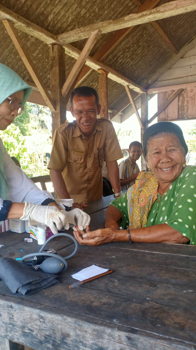 KEGIATAN PTM ( DETEKSI DINI RESIKO PTM ) DI TANJUNG GADANG AMPING PARAK TIMUR