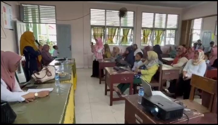 Pelayanan Imunisasi di Posyandu Puskesmas IV Koto Mudik 