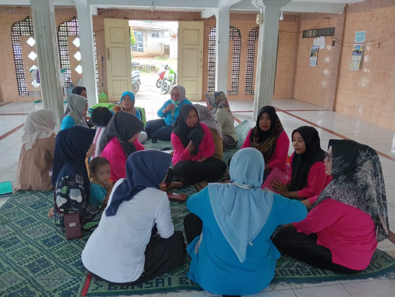 Penyegaran Kader Posyandu di Nagari Tanjung Pondok