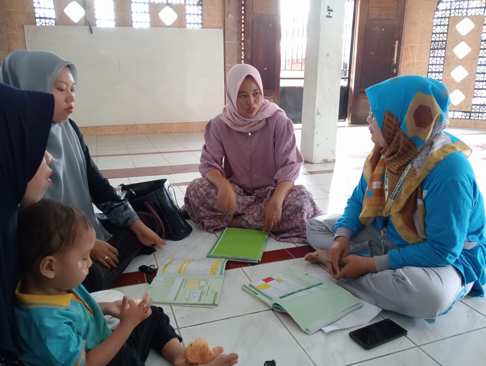 Penyegaran Kader Posyandu di Nagari Dusun Baru Tapan