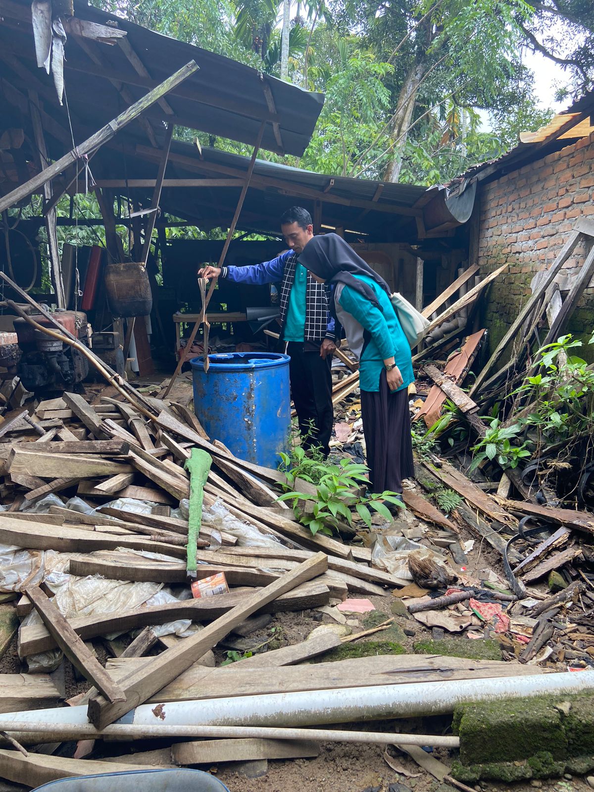 Pelacakan Kasus Kontak Potensi  Kejadian Luar Biasa  pada Kasus Demam Berdarah Dengue di Nagari IV K