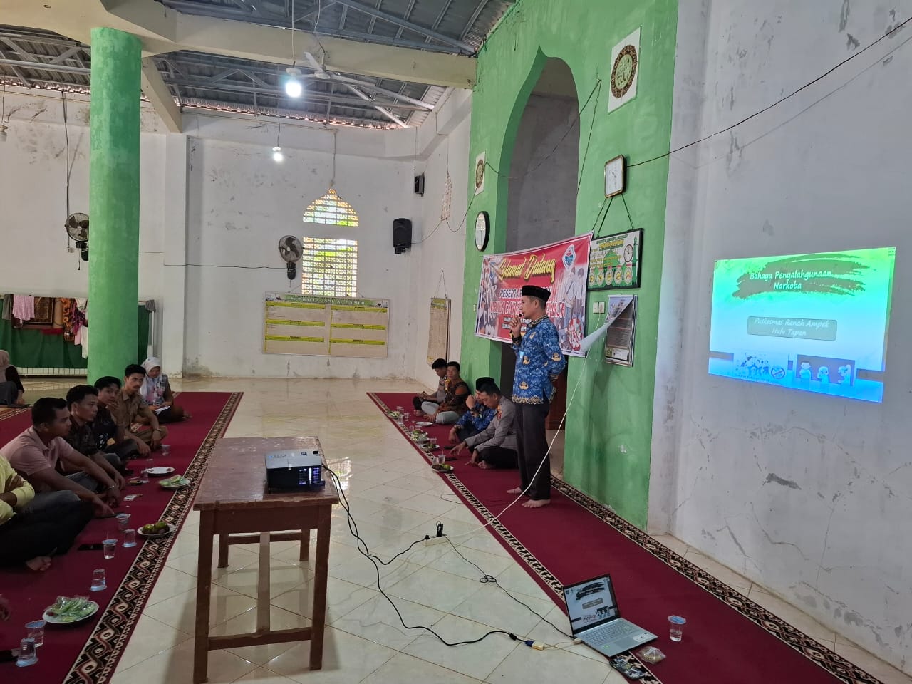 Penyuluhan Narkoba dan Kenakalan Remaja Nagari Kampung Tengah Tapan